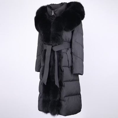 NOELLE JACKET ALL BLACK från NordicFurs – lyxig vinterjacka i svart med pälskrage