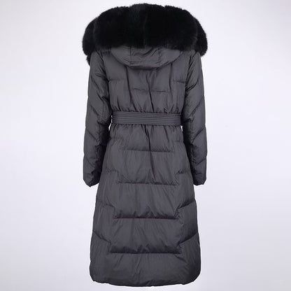 NOELLE JACKET ALL BLACK från NordicFurs – lyxig vinterjacka i svart med pälskrage