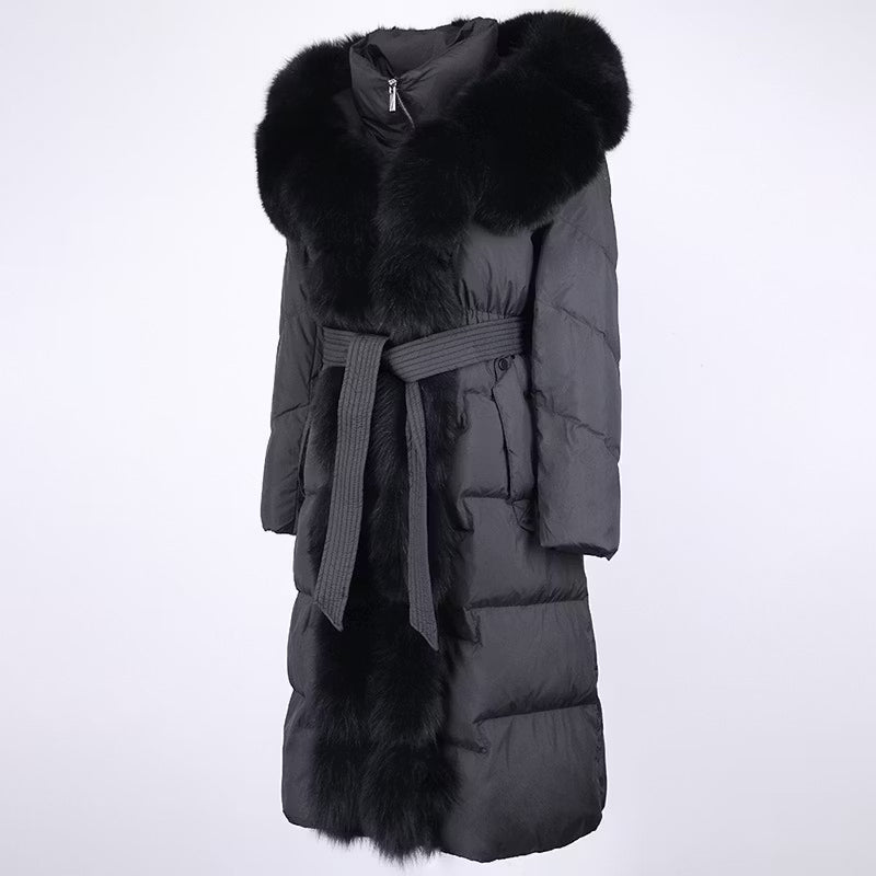 NOELLE JACKET ALL BLACK från NordicFurs – lyxig vinterjacka i svart med pälskrage