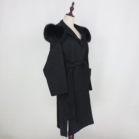 VANESSA COAT BLACK från NordicFurs – lyxig vinterjacka i svart med pälskrage