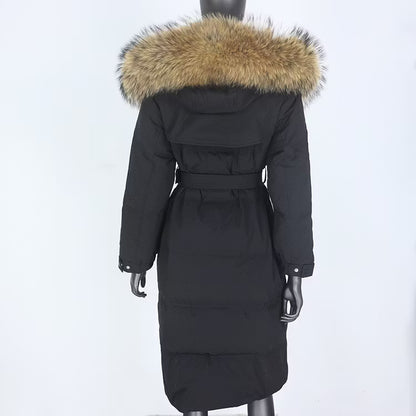 BELLE PARKA BLACK från NordicFurs – lyxig vinterjacka i svart med pälskrage