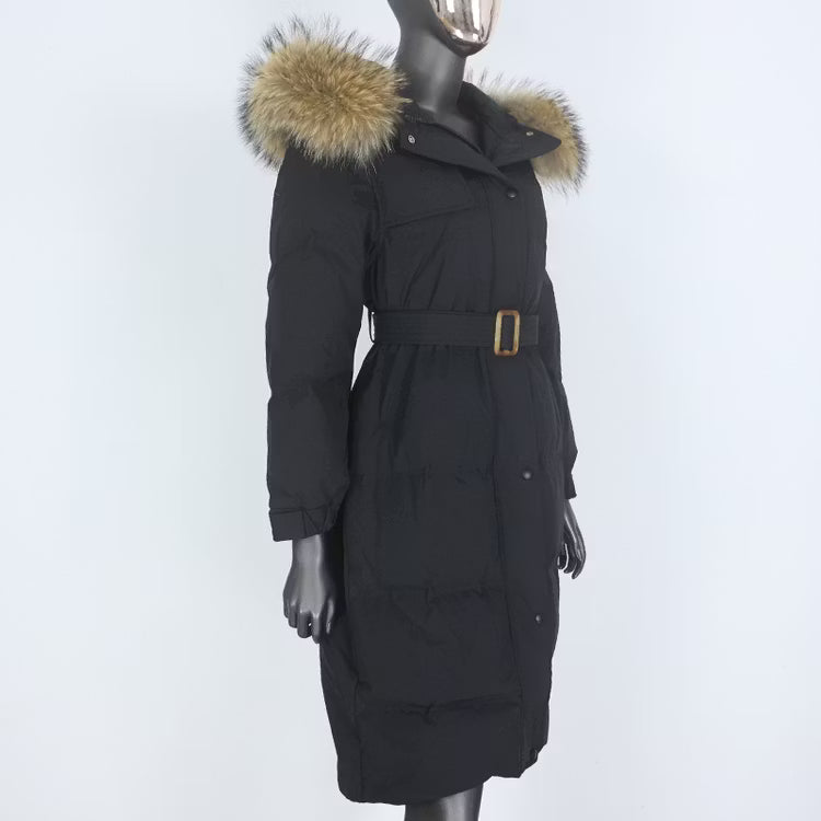 BELLE PARKA BLACK från NordicFurs – lyxig vinterjacka i svart med pälskrage