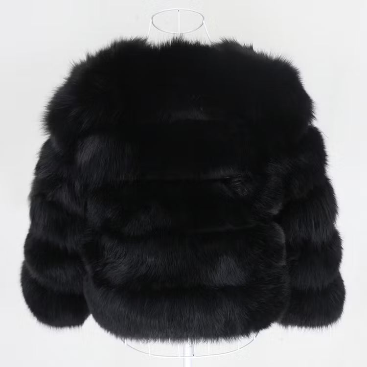 CANNES JACKET SHORT från NordicFurs – lyxig vinterjacka med pälskrage