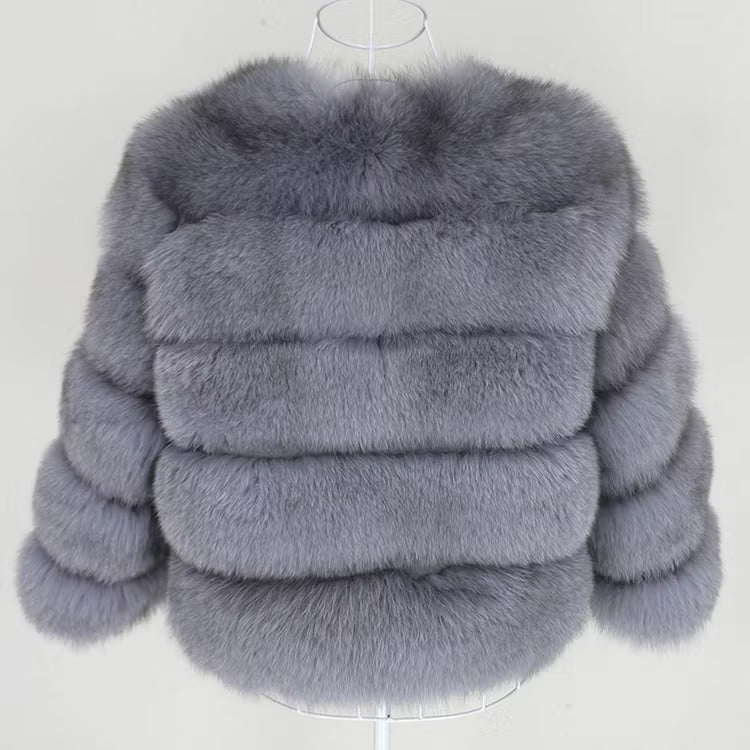 CANNES JACKET SHORT från NordicFurs – lyxig vinterjacka med pälskrage