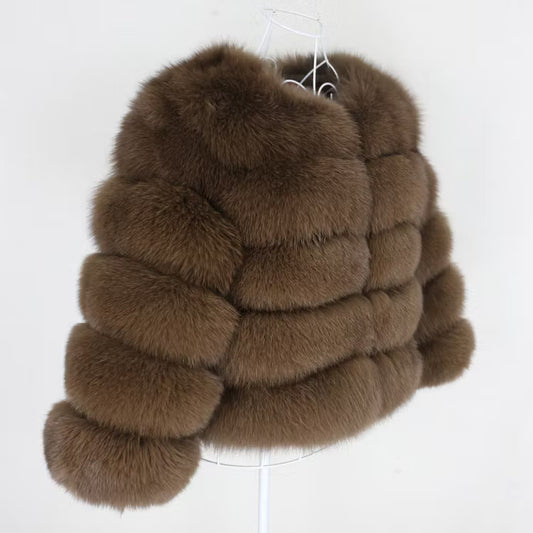 CANNES JACKET SHORT från NordicFurs – lyxig vinterjacka med pälskrage