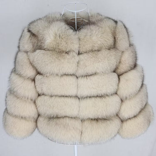 CANNES JACKET SHORT BEIGE från NordicFurs – lyxig vinterjacka i beige med pälskrage