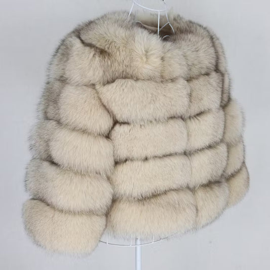 CANNES JACKET SHORT BEIGE från NordicFurs – lyxig vinterjacka i beige med pälskrage