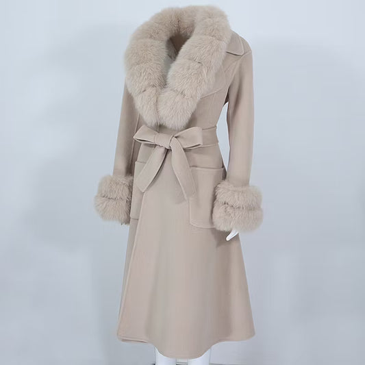 MOSCOW COAT från NordicFurs – lyxig vinterjacka med pälskrage