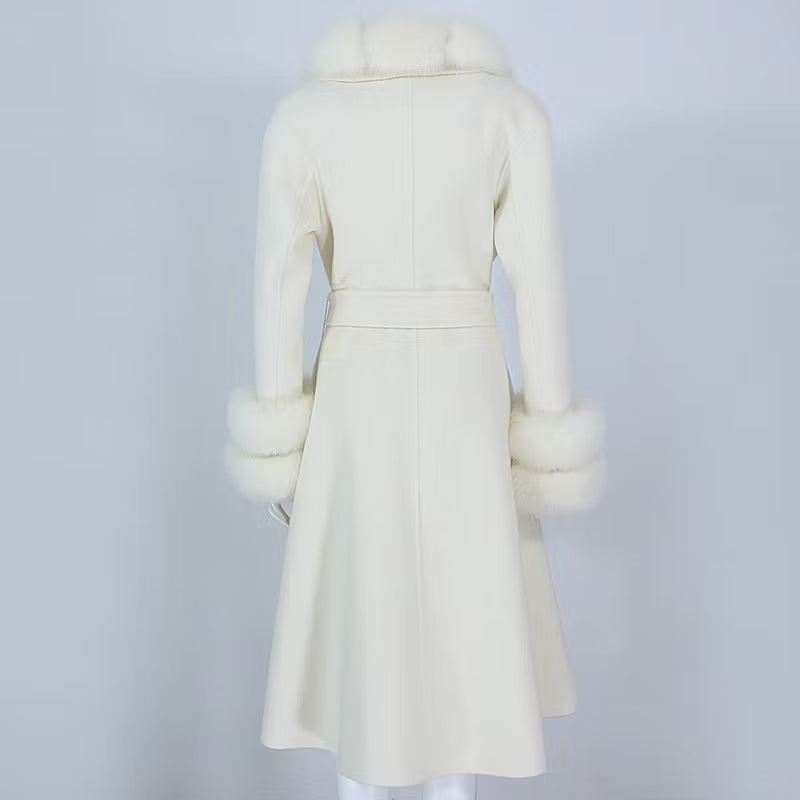 MOSCOW COAT från NordicFurs – lyxig vinterjacka med pälskrage