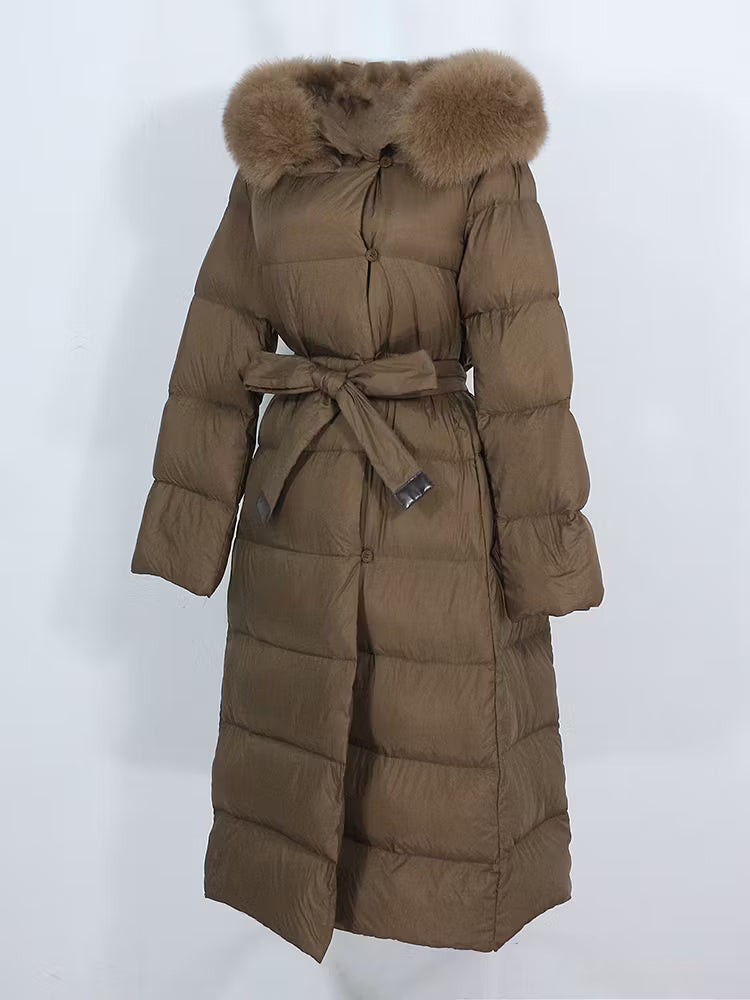 LEAH JACKET KHAKI från NordicFurs – lyxig vinterjacka i khaki med pälskrage