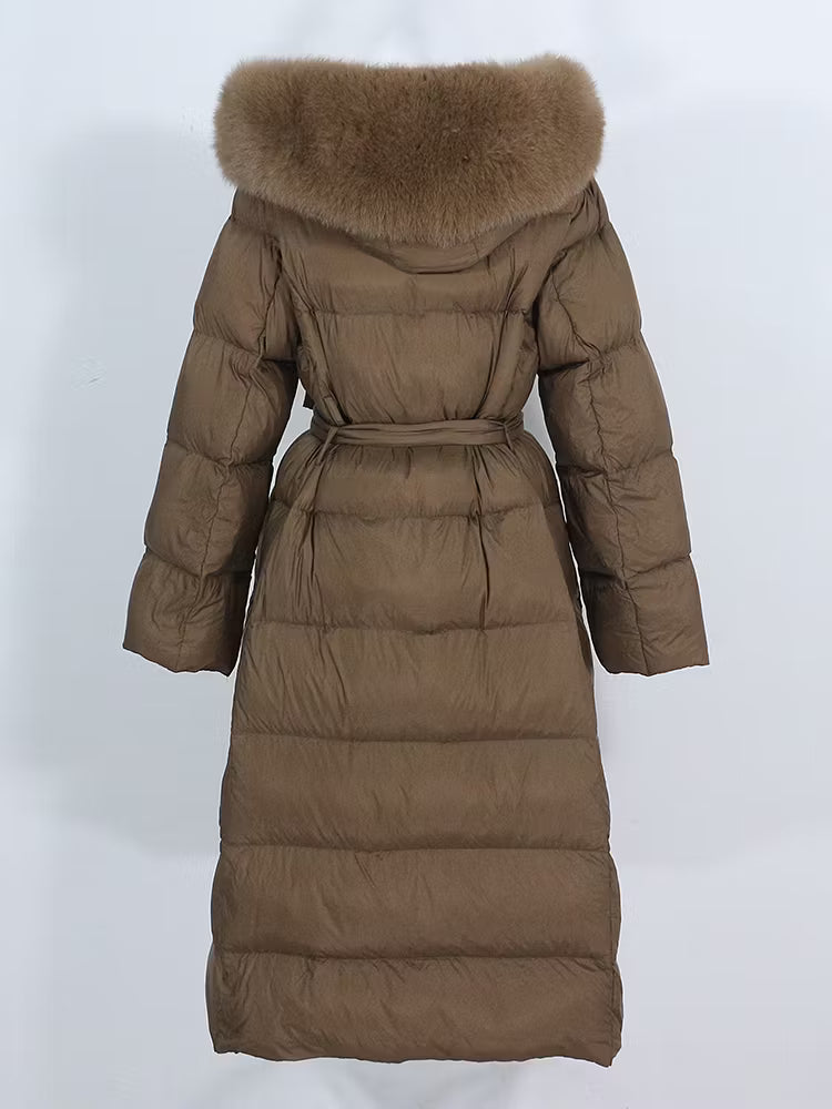 LEAH JACKET KHAKI från NordicFurs – lyxig vinterjacka i khaki med pälskrage