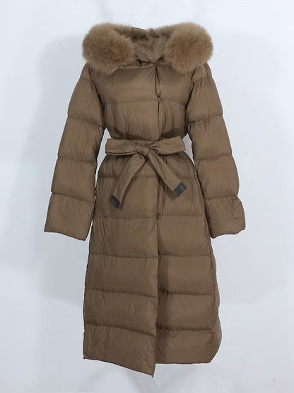 LEAH JACKET KHAKI från NordicFurs – lyxig vinterjacka i khaki med pälskrage