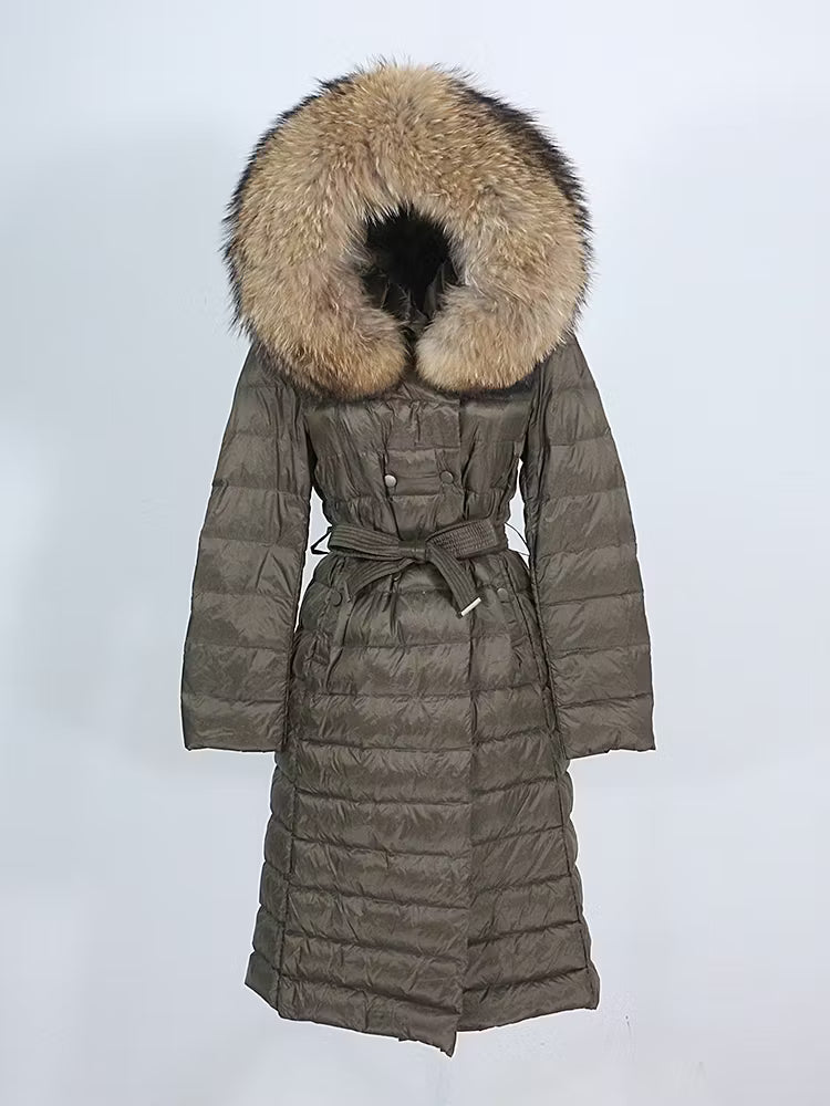 LISABON JACKET DARK GREEN från NordicFurs – lyxig vinterjacka i mörkgrön med pälskrage