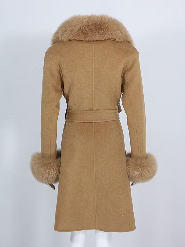 MILANO COAT MOCHA från NordicFurs – lyxig vinterjacka i mocca med pälskrage