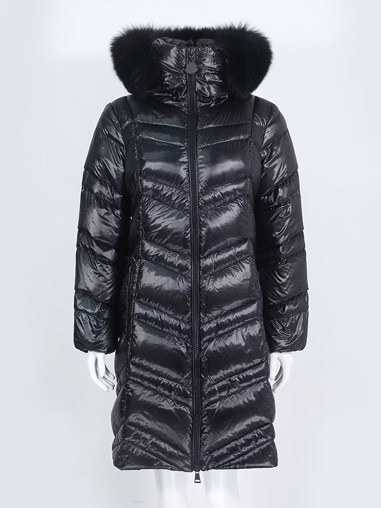 MAIA JACKET ALL BLACK från NordicFurs – lyxig vinterjacka i svart med pälskrage