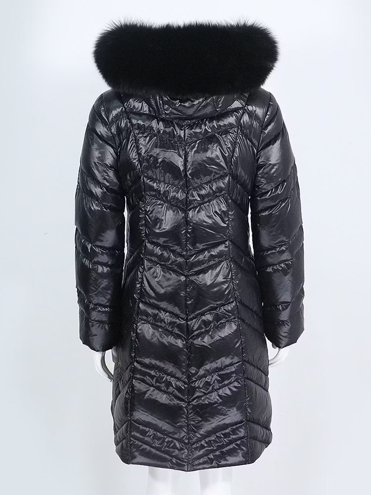 MAIA JACKET ALL BLACK från NordicFurs – lyxig vinterjacka i svart med pälskrage