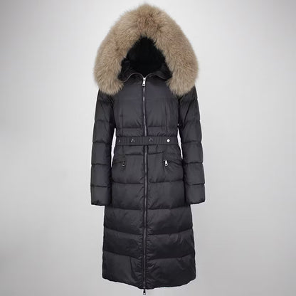 CLAUDIA BLACK från NordicFurs – lyxig vinterjacka i svart med pälskrage