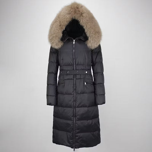 CLAUDIA BLACK från NordicFurs – lyxig vinterjacka i svart med pälskrage