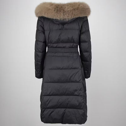 CLAUDIA BLACK från NordicFurs – lyxig vinterjacka i svart med pälskrage