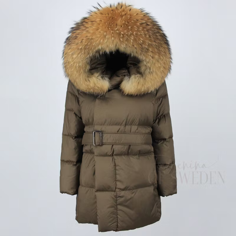 SELMA JACKET KHAKI från NordicFurs – lyxig vinterjacka i khaki med pälskrage