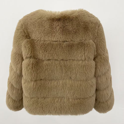 CANNES JACKET FAKE FUR BEIGE från NordicFurs – lyxig vinterjacka i beige med pälskrage