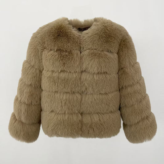 CANNES JACKET FAKE FUR BEIGE från NordicFurs – lyxig vinterjacka i beige med pälskrage