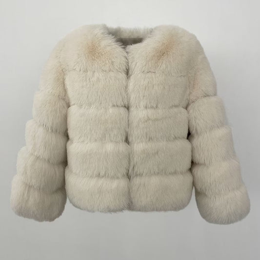 CANNES JACKET FAKE FUR WHITE från NordicFurs – lyxig vinterjacka i vit med pälskrage
