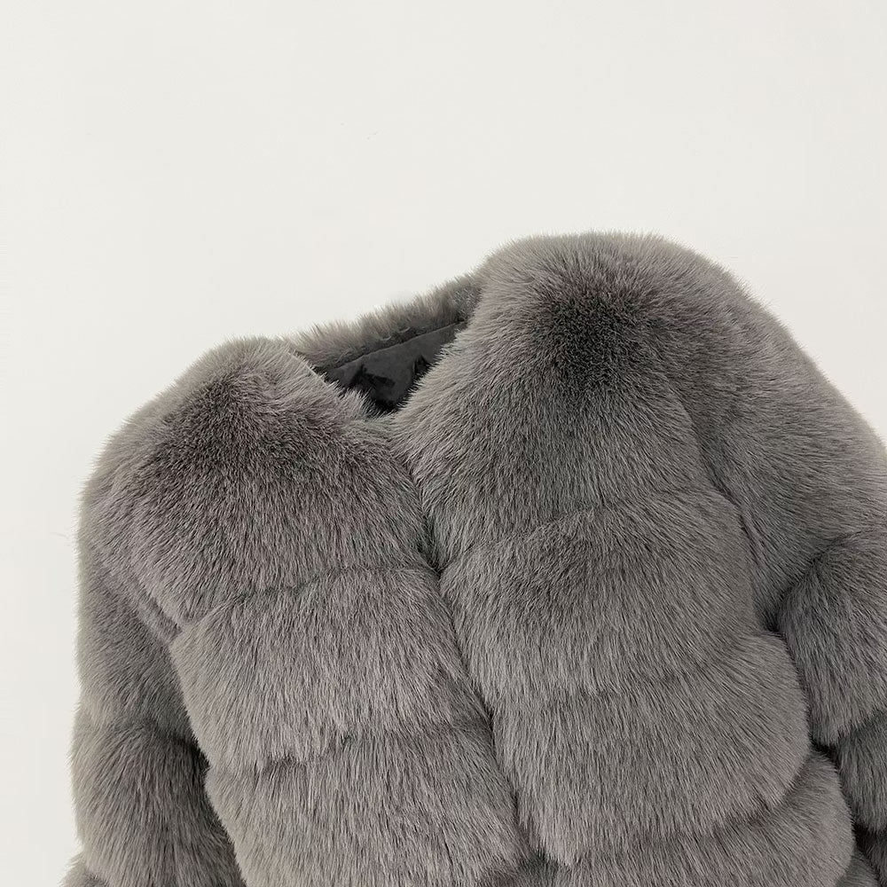 CANNES JACKET FAKE FUR GREY från NordicFurs – lyxig vinterjacka i grå med pälskrage