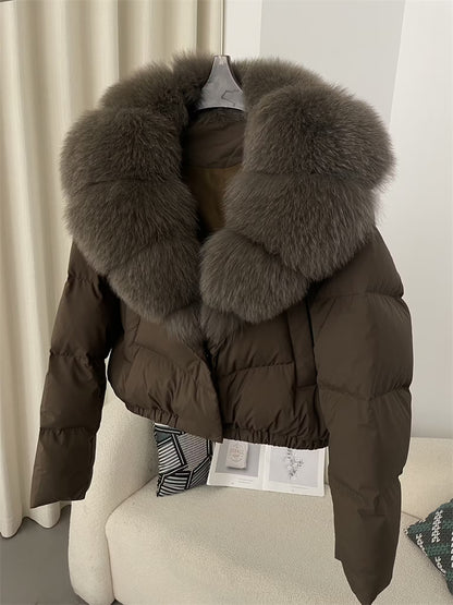 BOMBER JACKET FULL KHAKI från NordicFurs – lyxig vinterjacka i khaki med pälskrage
