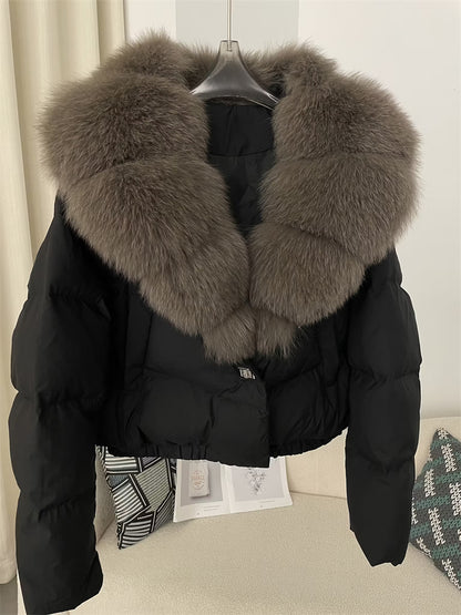 BOMBER JACKET KHAKI från NordicFurs – lyxig vinterjacka i khaki med pälskrage