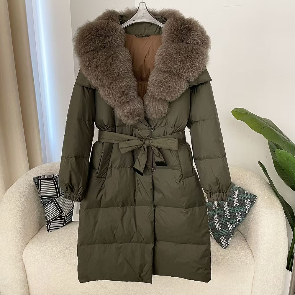 JESS JACKET GREEN från NordicFurs – lyxig vinterjacka i grön med pälskrage