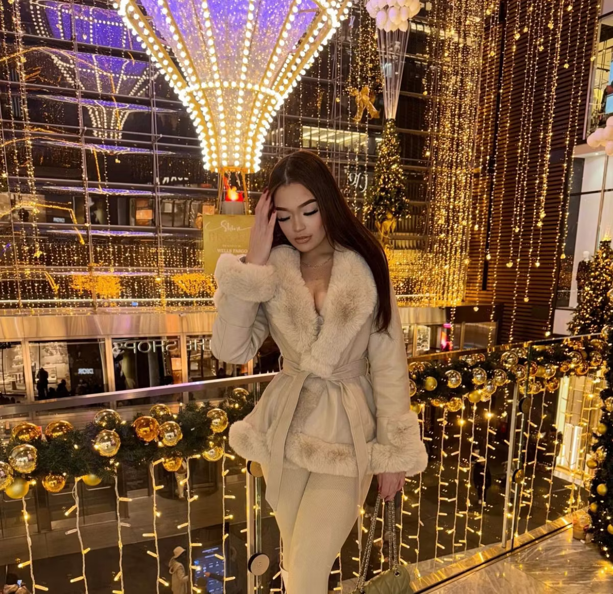 CECE JACKET BEIGE från NordicFurs – lyxig vinterjacka i beige med pälskrage