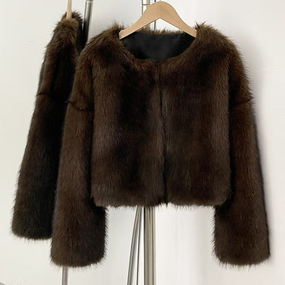 CARA FAKE FUR JACKET BROWN från NordicFurs – lyxig vinterjacka i brun med pälskrage