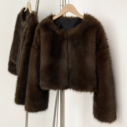 CARA FAKE FUR JACKET BROWN från NordicFurs – lyxig vinterjacka i brun med pälskrage