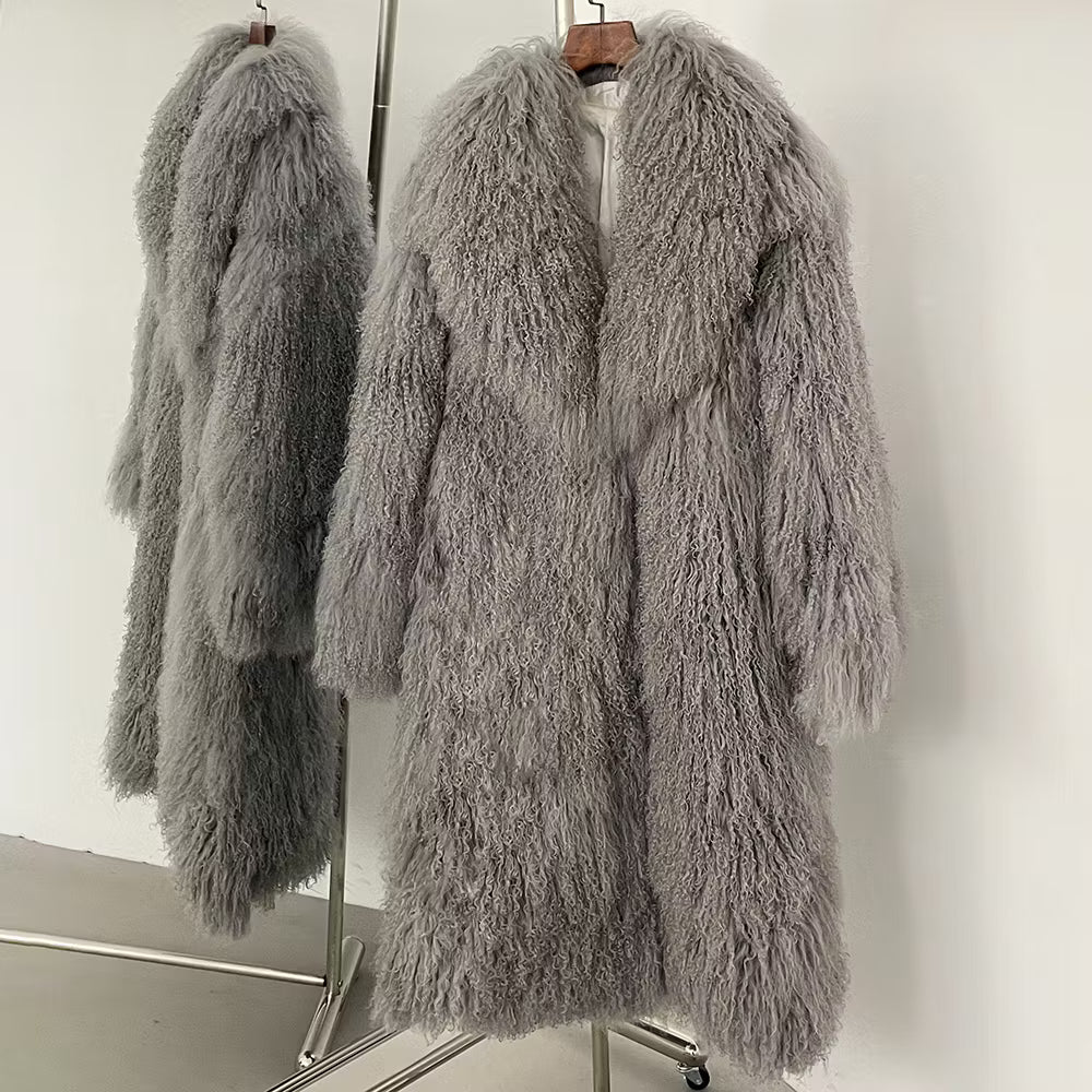 FAYE SHEARLING MAXI COAT GREY från NordicFurs – lyxig vinterjacka i grå med pälskrage