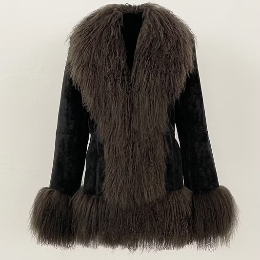 HANNAH SHEARLING JACKET GREY från NordicFurs – lyxig vinterjacka i grå med pälskrage