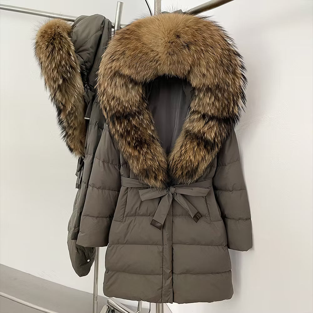 VENTURA JACKET SAGE GREEN från NordicFurs – lyxig vinterjacka i grön med pälskrage